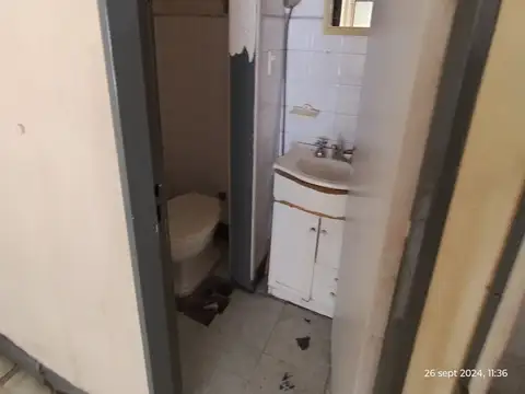 Local en Venta Via Púb.