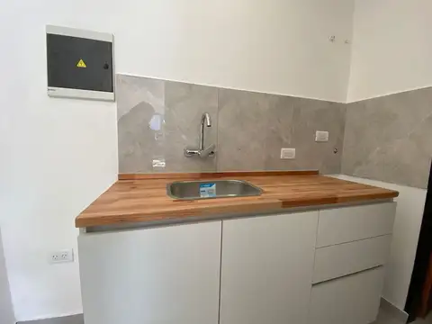 Local en Venta en Paso del Rey, USD 65.000