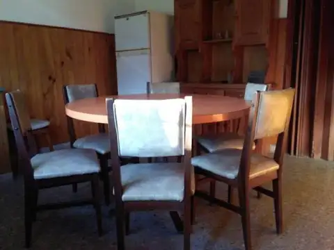 Casa 2 ambientes con 1 baño