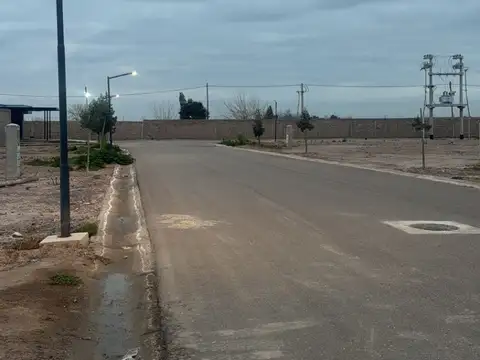 Terreno en Venta 30  mts Fondo