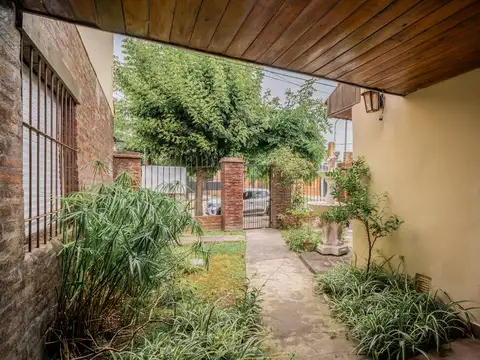 Casa en Venta en Centro De Lujan, USD 195.000