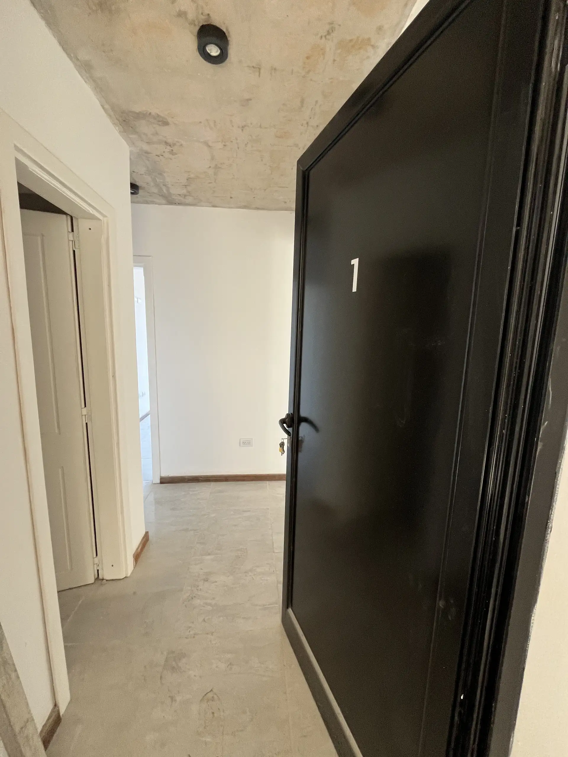 Departamento a estrenar en Alsina al 1300 con cochera – 3 ambientes