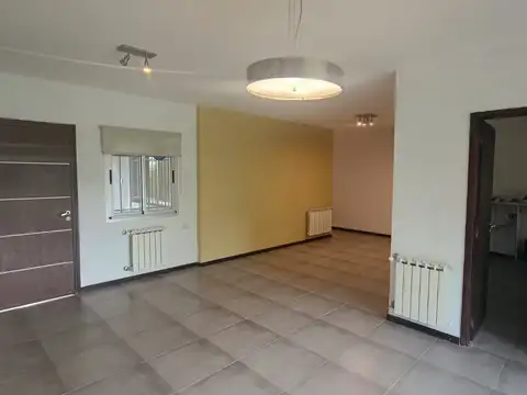 Casa en Alquiler en Ibarlucea, $ 1.500.000