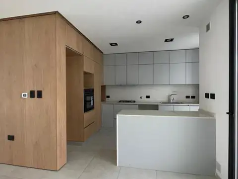 Casa en Alquiler de 3 dormitorios