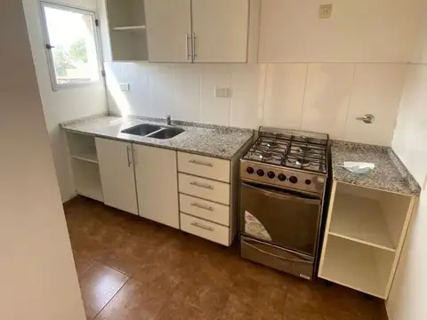 Departamento luminoso 2 AMBIENTES, Santos Lugares