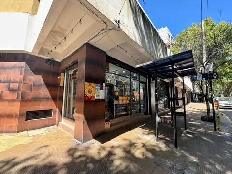 Venta de Local en Sáenz Peña, Tres de Febrero