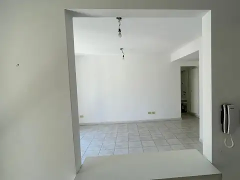 Departamento en Alquiler en Moron, $ 380.000