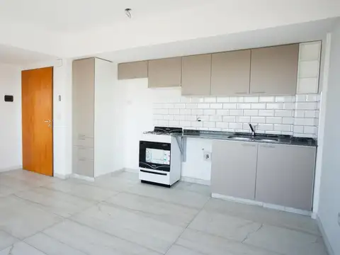 Venta departamento 2 ambientes a estrenar con balcón en Haedo (6° A)