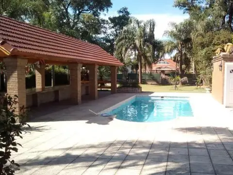 Casa en Venta con 1 cochera