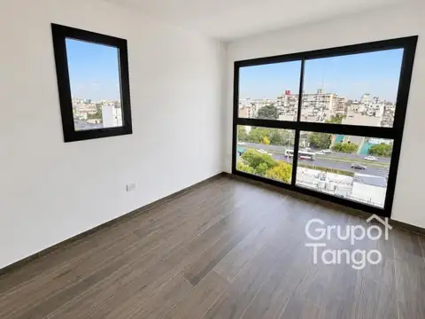 Avenida San Juan 2000, Piso 10