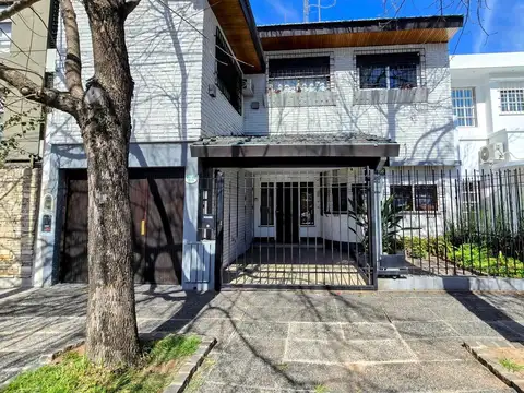 Chalet en Venta en Villa Sarmiento