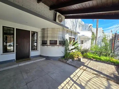 Emilio Mitre 300