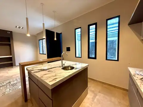 VENTA! Hermosa casa de dos dormitorios en venta