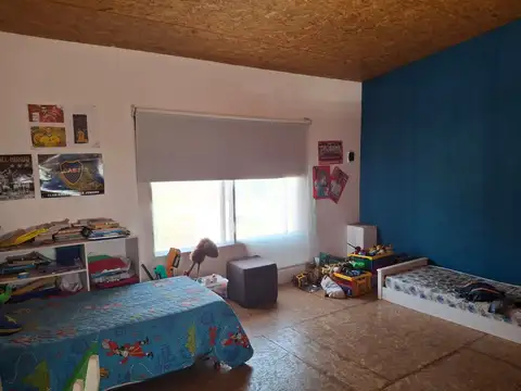 Casa 5 ambientes con 2 baños