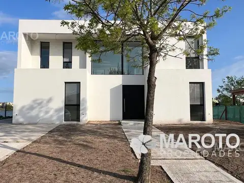 CASA EN VENTA EN EL CANTON - MAROTO PROPIEDADES