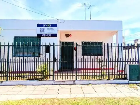 Manuel Obarrio 1800, Moreno CINCO ESQUINAS