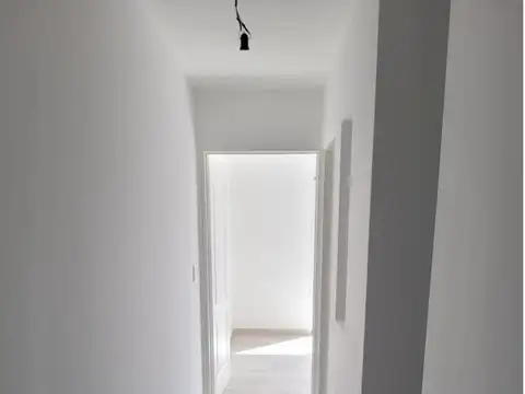 Departamento en Venta en Villa Luzuriaga, USD 83.000