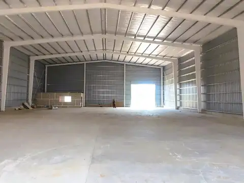 Nave Industrial / Galpon / Deposito 1.000 m2 Alquiler La Plata en Abasto