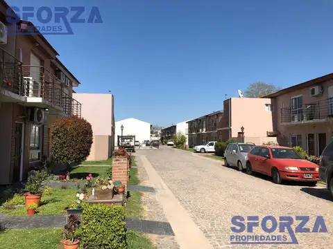 Depto Tipo Casa en Venta de 2 dormitorios