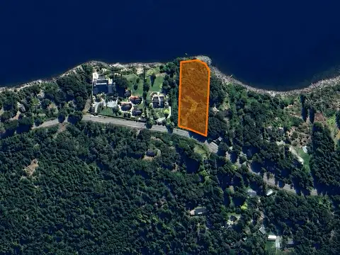 Terreno en Venta importante fracción costa al lago 