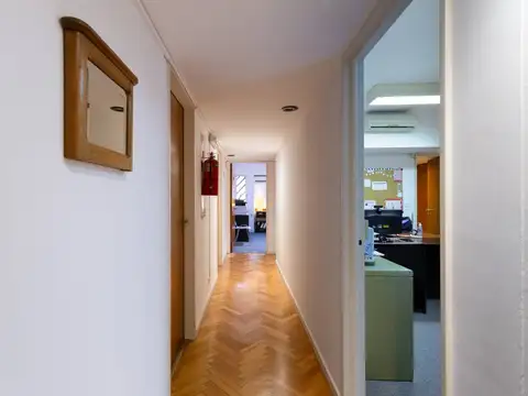 Consultorios - Venta con renta