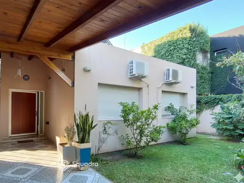 Casa 7 ambientes con 4 baños