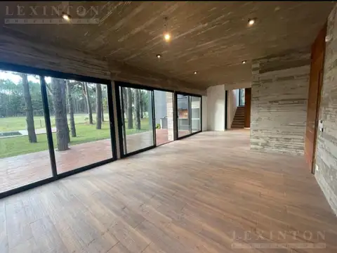 Casa en Venta en Pinamar, USD 500.000