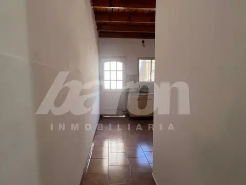 Depto Tipo Casa en Alquiler con 1 cocheras