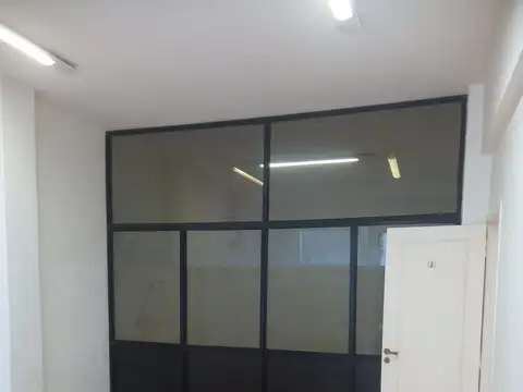 Oficina en Venta 63 años