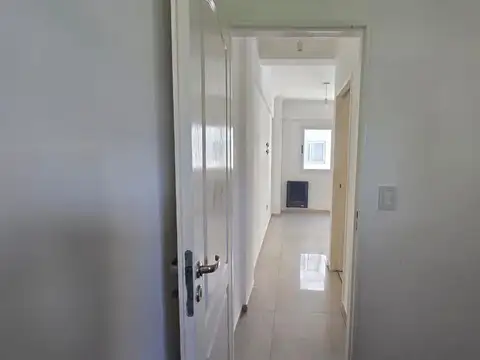 Departamento 2 ambientes en alquiler San Justo - Centro.-