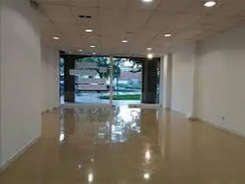 Local en Alquiler Via Púb.