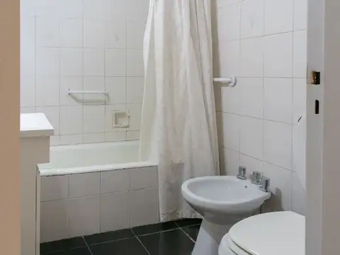 VENTA DPTO. 2/3 AMB. RECICLADO 51 m2 PLANTA BAJA