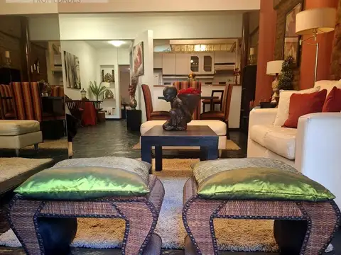 EXCELENTE PH DE DOS AMBIENTES CON COCHERA