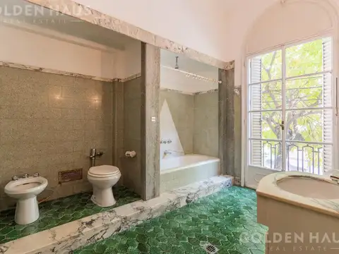 Departamento en Venta de 6 ambientes