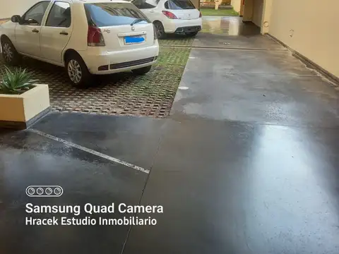Departamento en Alquiler con 1 cocheras