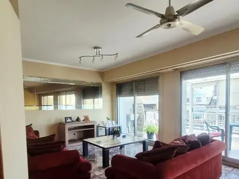 Departamento en Venta en Villa del Parque, USD 298.000