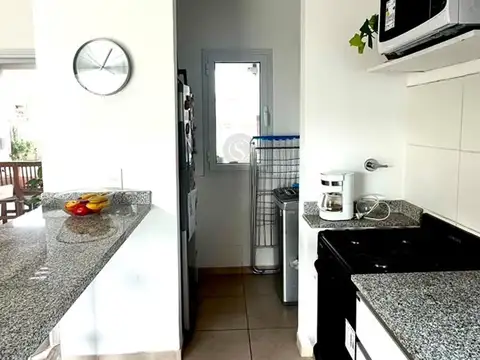 Casa en Alquiler en Pilar del Este - Casas del Este, $ 1.350.000