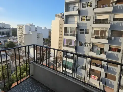 En Alquiler Departamento 2 Ambientes con Balcón | Piso Alto | Excelente Ubicación Sobre Av Maipú