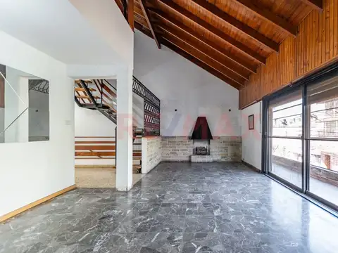 Depto Tipo Casa en Venta de 5 dormitorios
