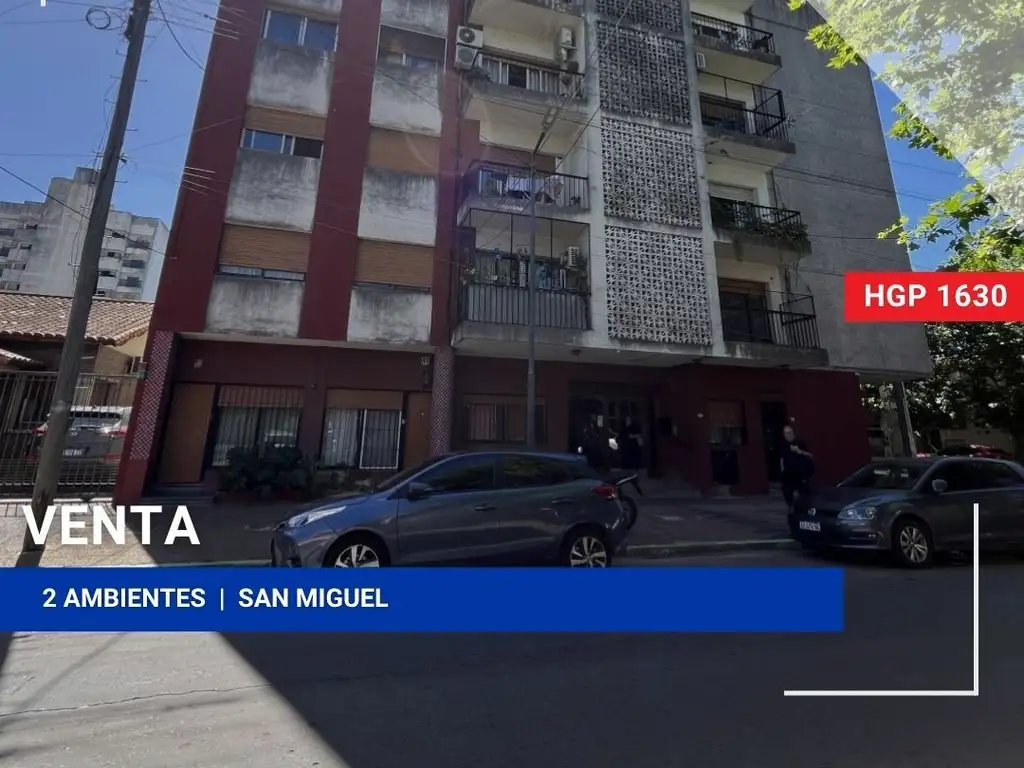 Coronel Charlone 900, Piso PB