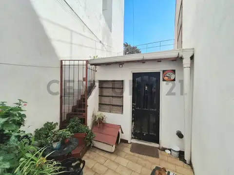 Casa 3 ambientes en zona Chauvin a reciclar