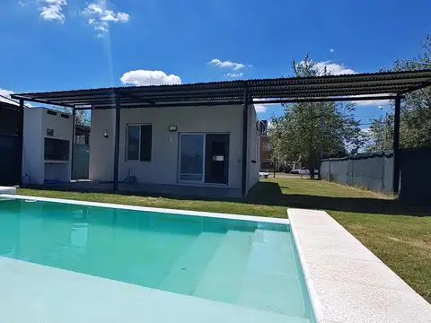 Casa en Alquiler 1 año