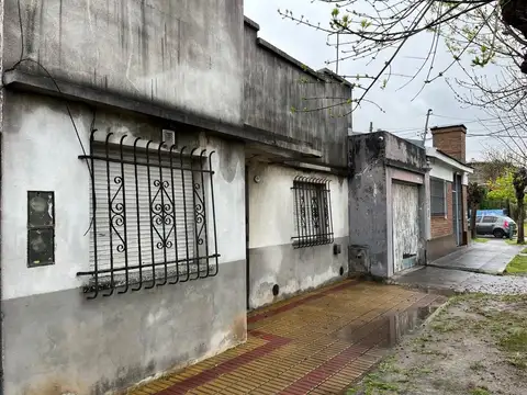 Casa 3 ambientes con 2 baños