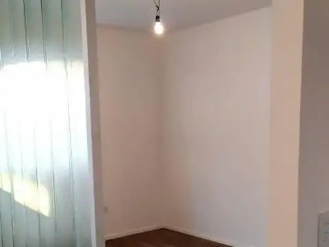 Av San Martin 5700 V Devoto Oficina U$145.000