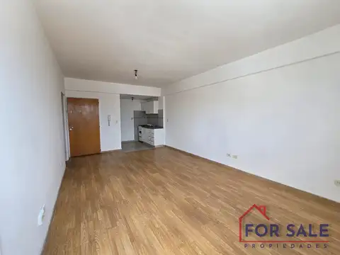 Departamento en Alquiler en Monte Castro, $ 450.000