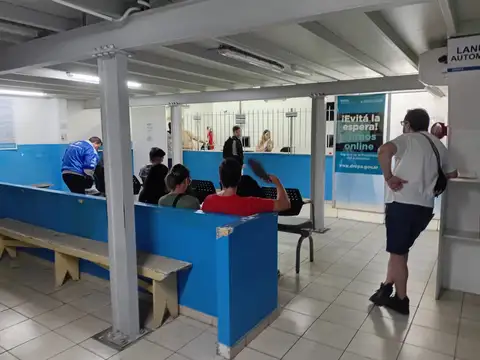 Local Centro Lanus Oeste