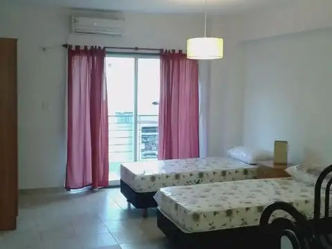 La Rioja 400, Piso 1°