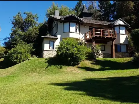 Hermosa casa en Venta en Bariloche km 8,2 Pioneros