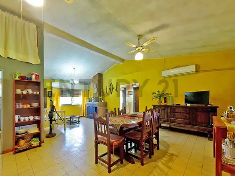 Casa en Venta con 1 cochera