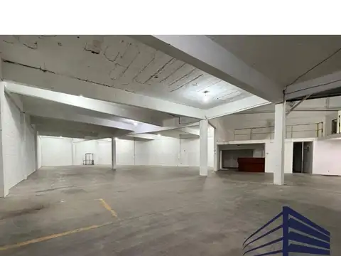 DEPÓSITO EN ALQUILER DE 1.367m2 - AV. EVA PERÓN, GRAL. SAN MARTÍN